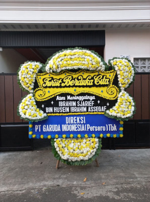 Papan Bunga Duka di Tanjung Bumi